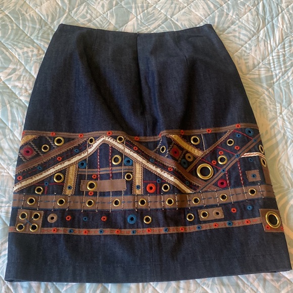 Worth denim skirt with rivet & ribbon design - Picture 3 of 4